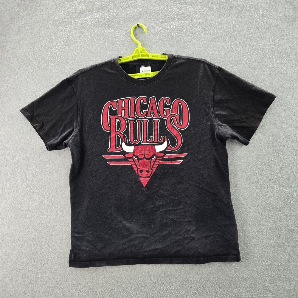 Chicago Bulls Men Shirt L‎ Black NBA Graphic Print Logo Short